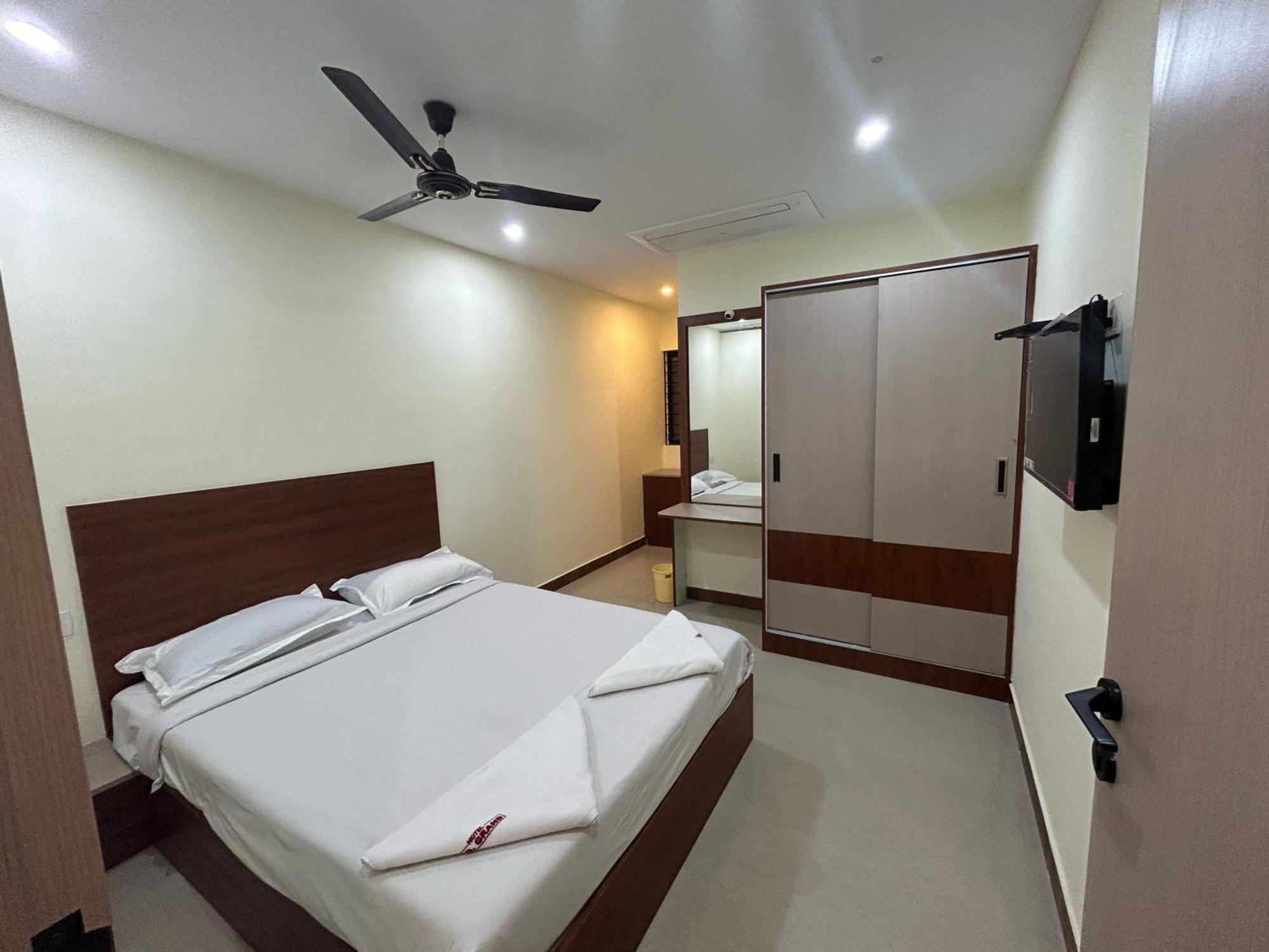 O U.g. Grand Bangalore